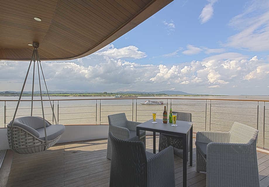 Scenic Aura Royal Panorama Suite 2